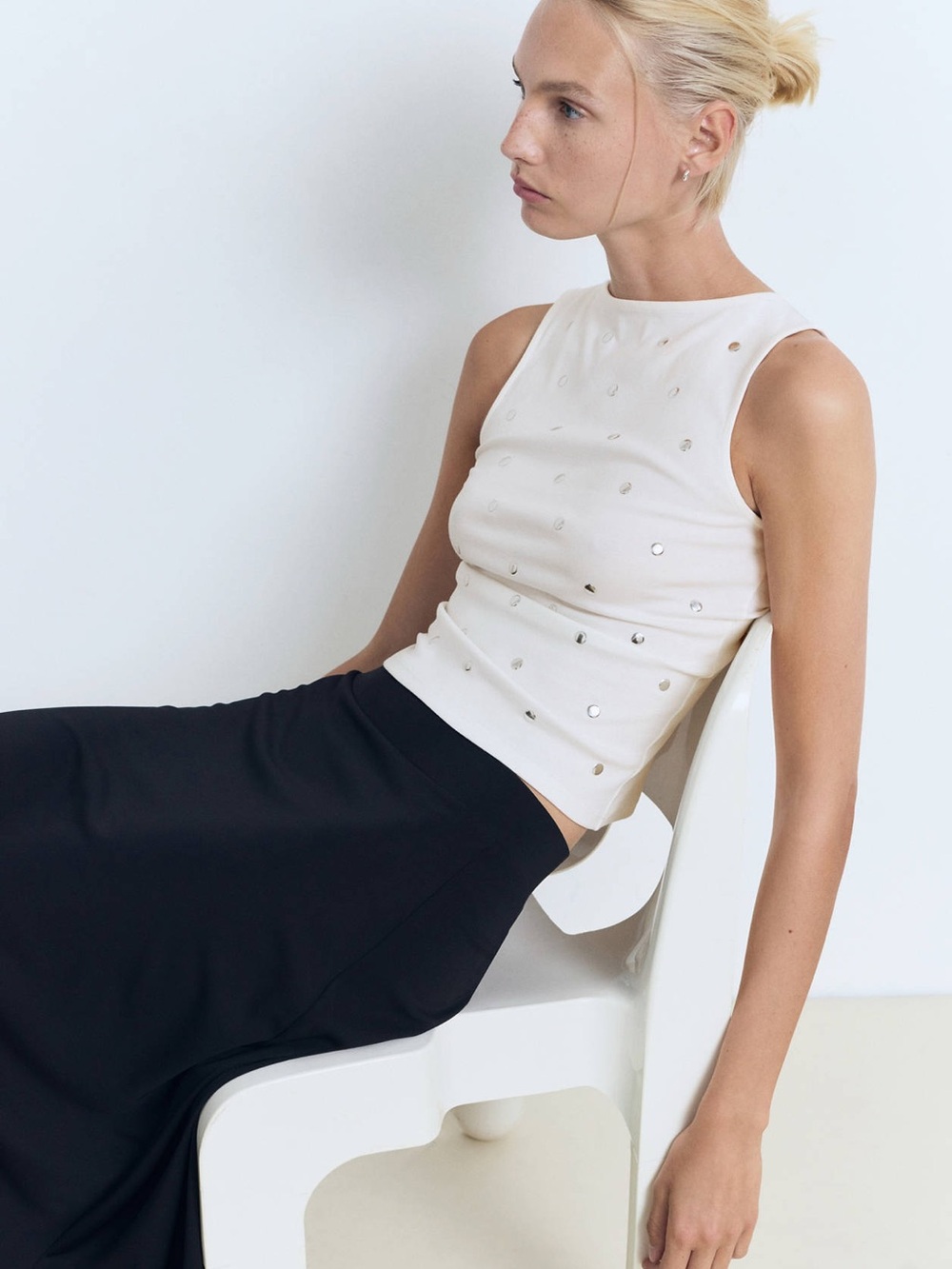 Mango NWT COTTON STUDDED TOP - Picture 2 of 10